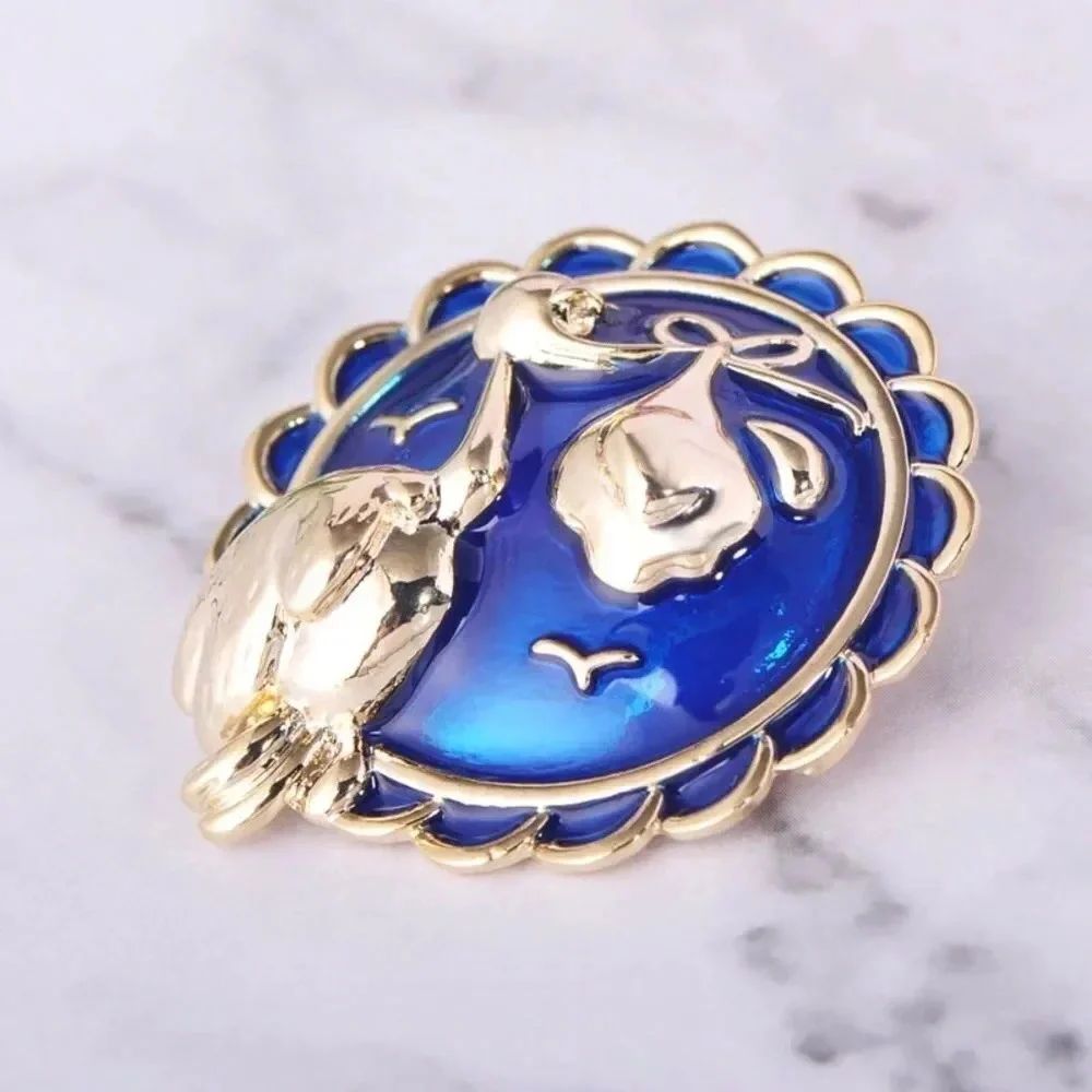 VQ Welcome New Baby Brooch